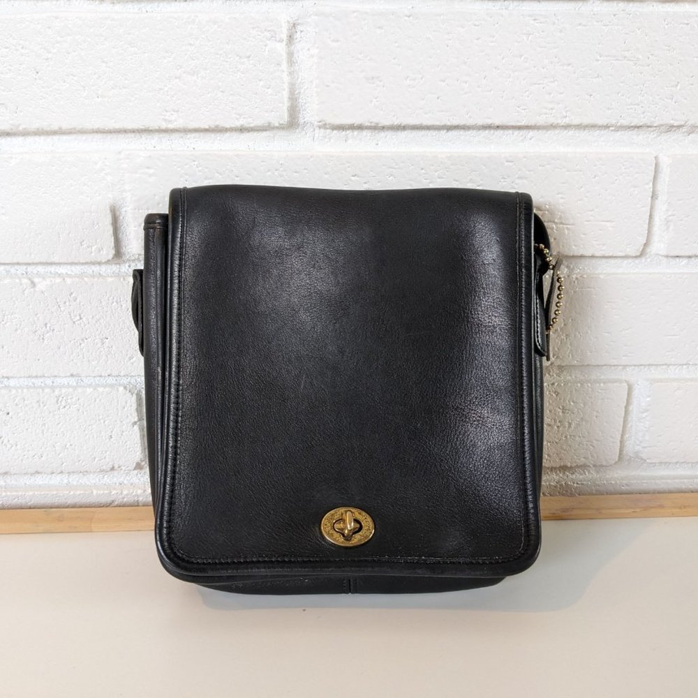 Vintage Coach Compact Pouch Crossbody Bag 9620 Small Black United States 90's